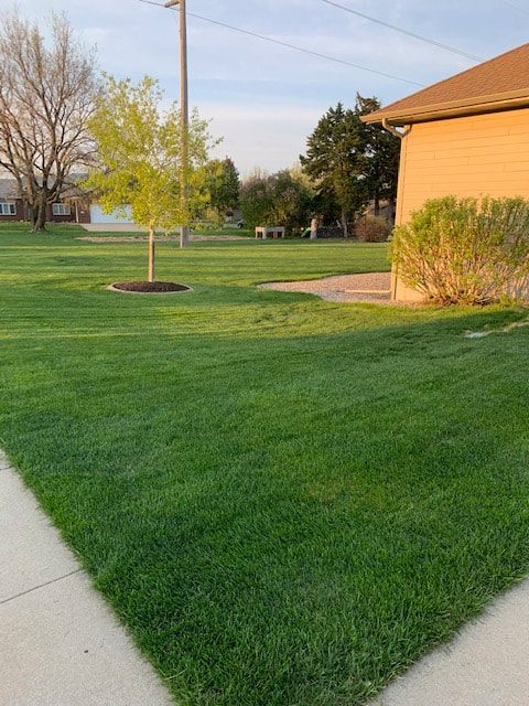 residential lawn mowing services sioux falls
